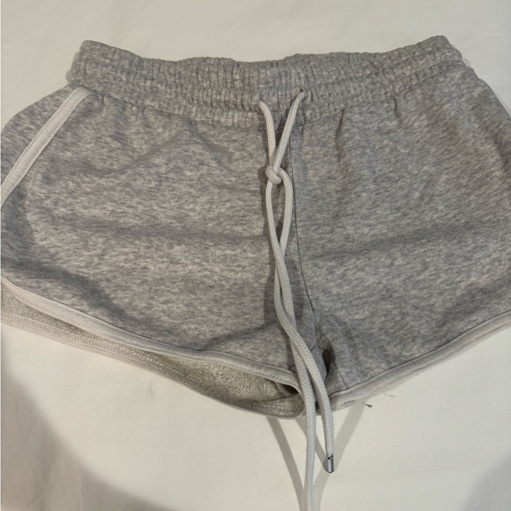 Grey shorts